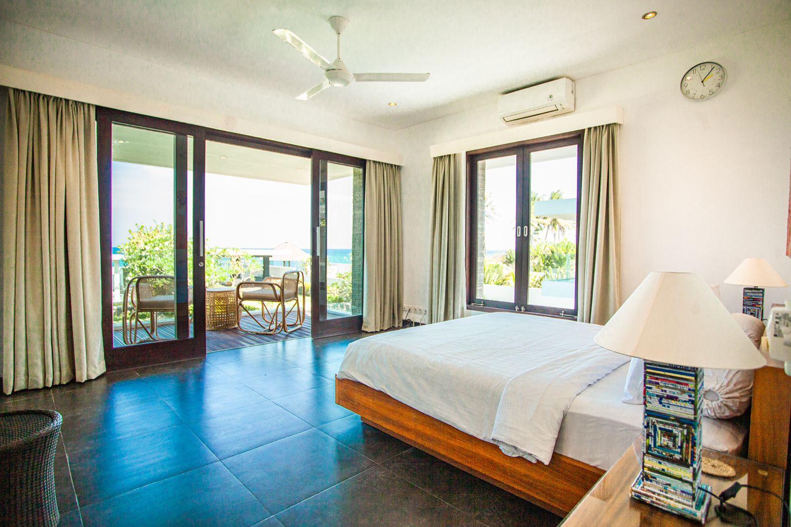 Villa, Beach Front
