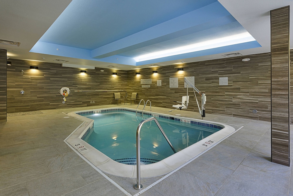 Fairfield Inn And Suites Abingdon 12/29