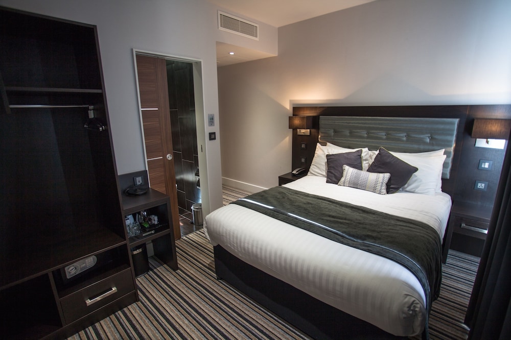 The W14 Kensington 2/30
