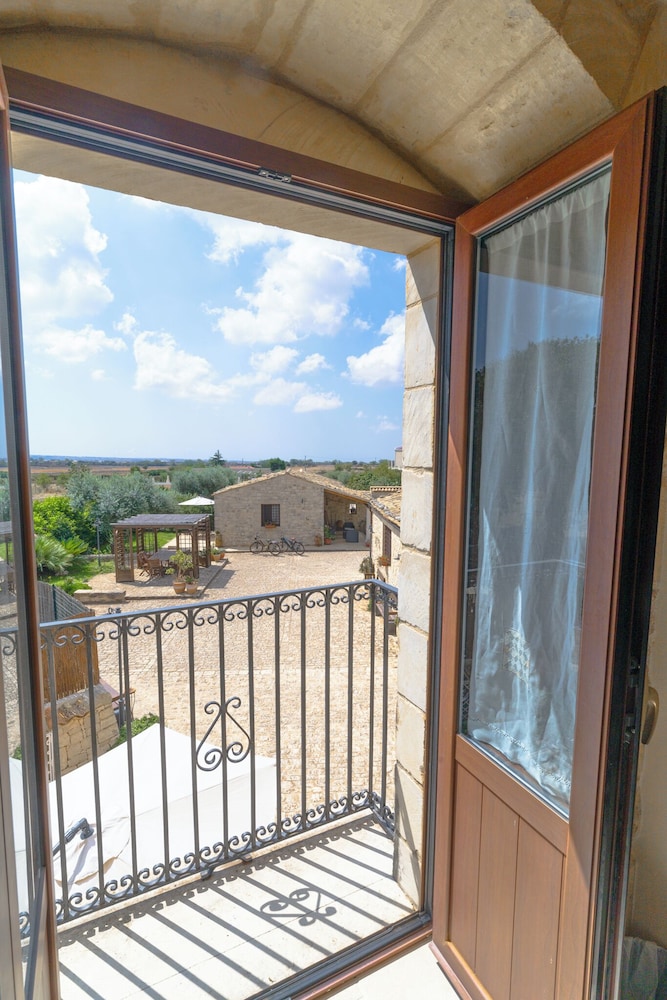 Borgo Monachella 19/50