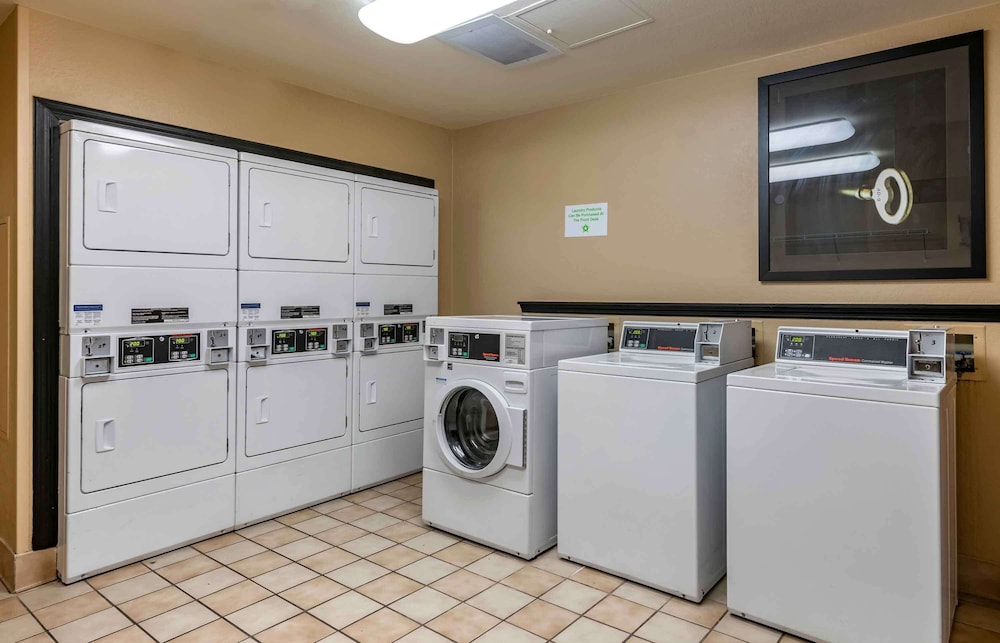 Extended Stay America Suites Orlando Altamonte Springs 55/58