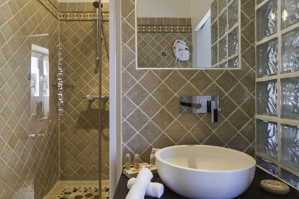 Mas des Romarins, The Originals Relais 39/41