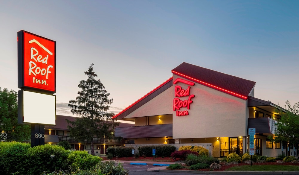 Red Roof Inn Edison 3/27