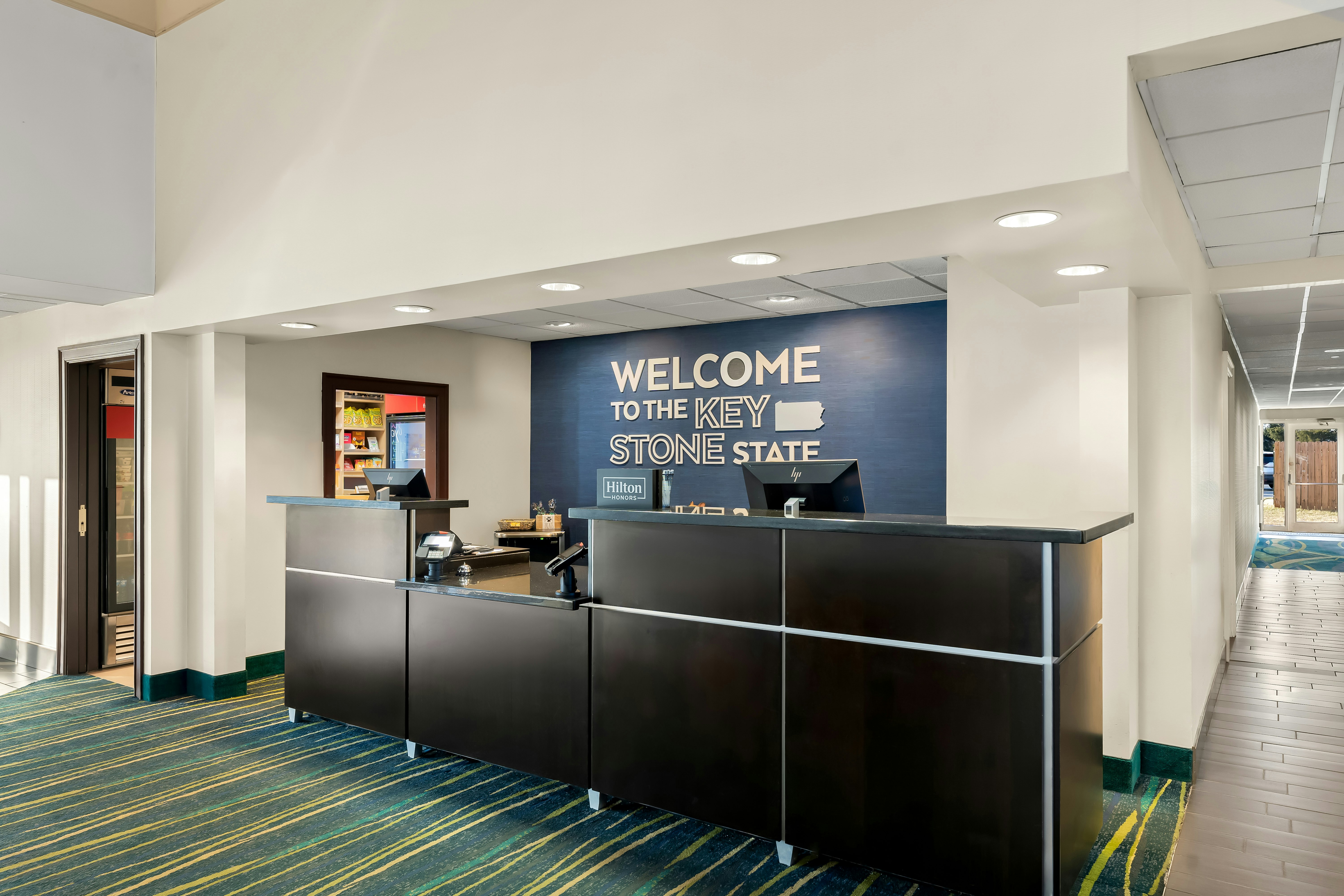 Hampton Inn Suites Newtown 8/57