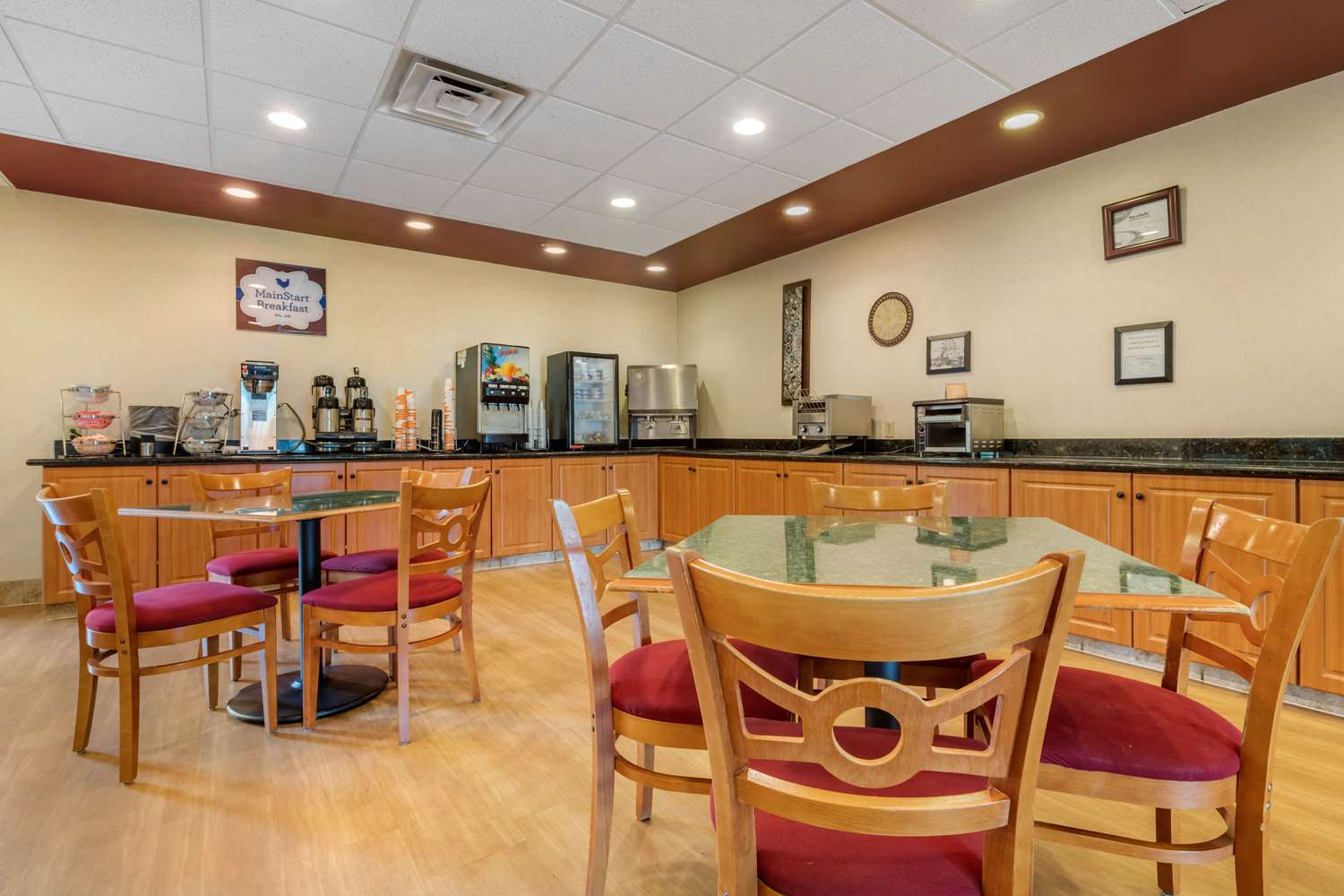 restaurant cafeteria