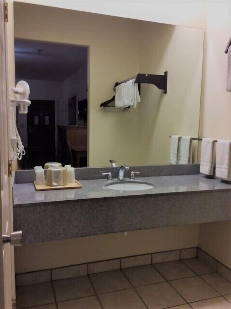 Texas Inn - Weslaco/Mercedes 57/57