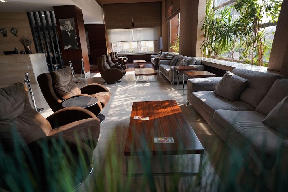Safir Hotel 18/23
