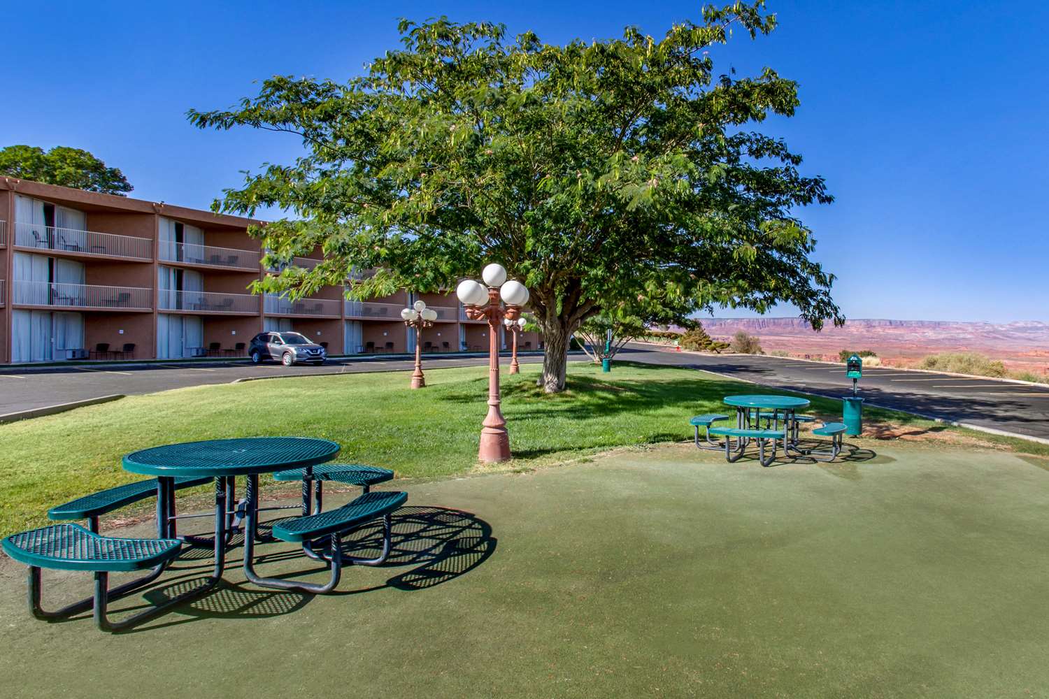 Scenic View Inn - Lake Powell - Page AZ 30/34