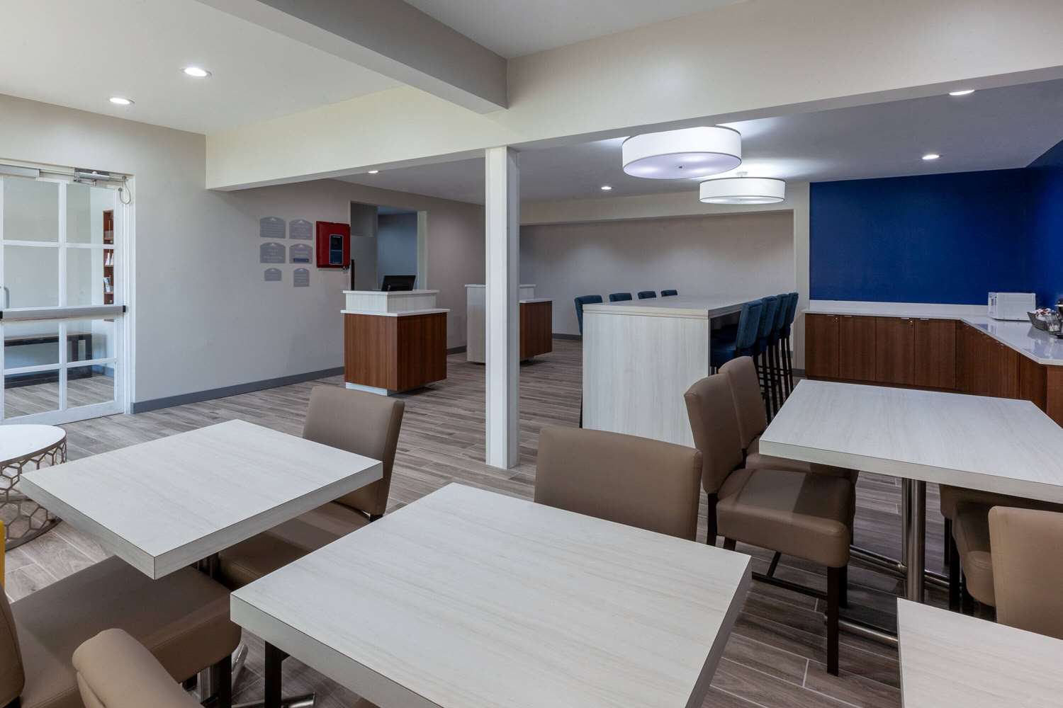 restaurant cafeteria