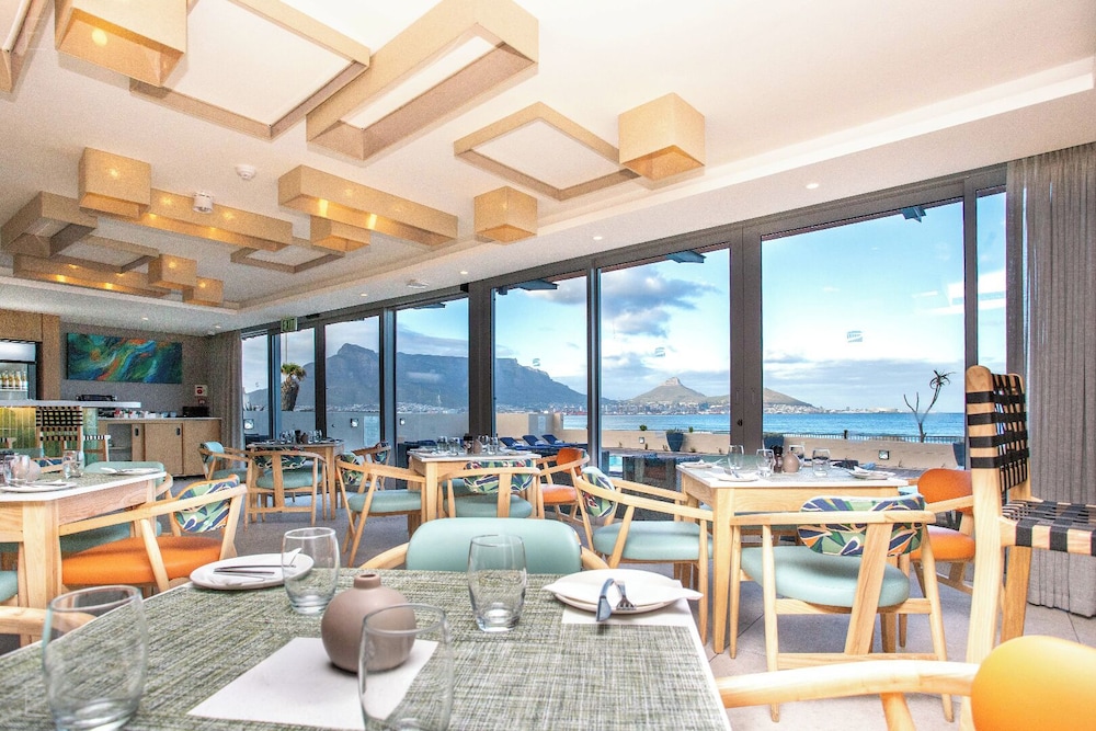 Luxury On The Beach Lagoon Beach 55/55