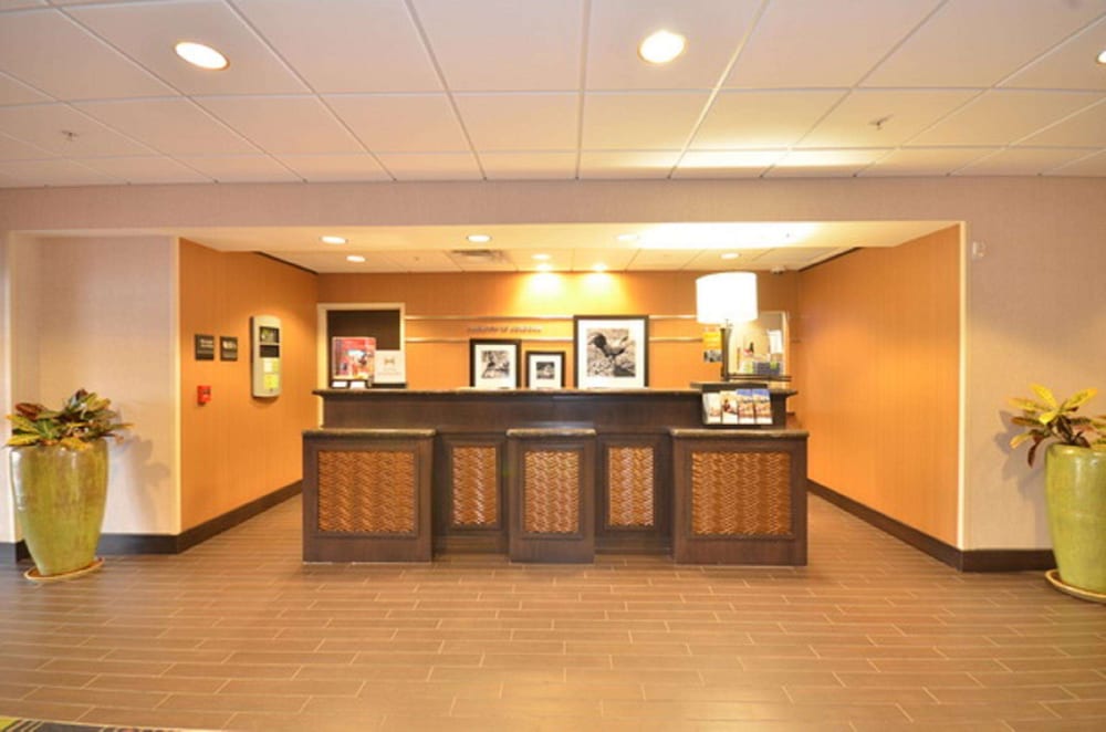 Hampton Inn And Suites Tulsa Catoosa 6/50