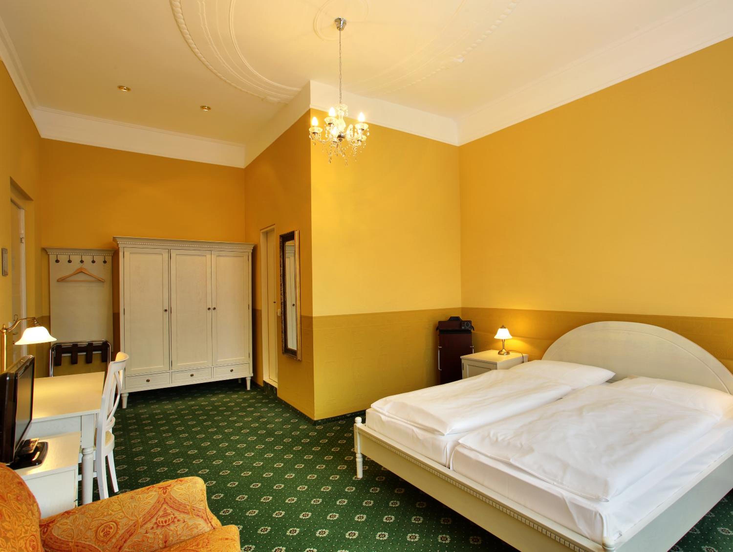 غرفة ثلاثية، Hotel Bellmoor Im Dammtorpalais 3/9
