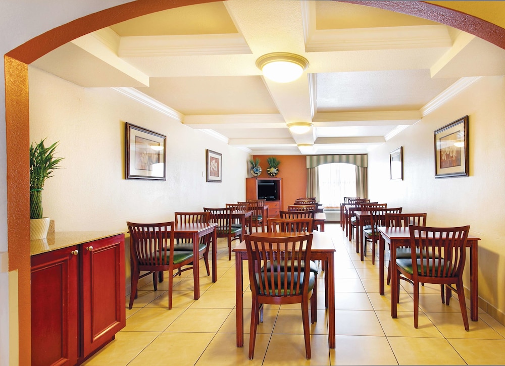 La Quinta Inn By Wyndham Orlando International Drive North 38/53
