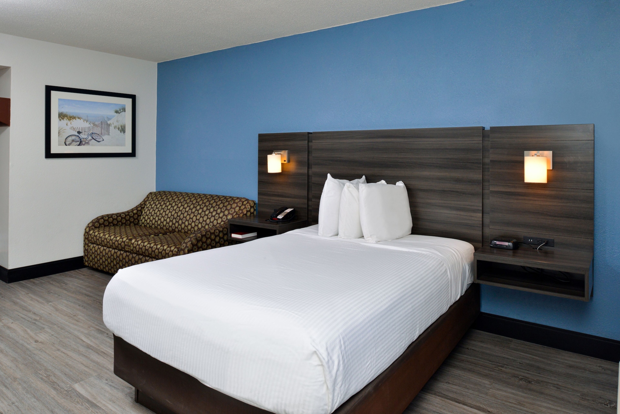 غرفة قياسية صغيرة بسرير مزدوج، SureStay Hotel by Best Western Virginia Beach Royal Clipper 6/10