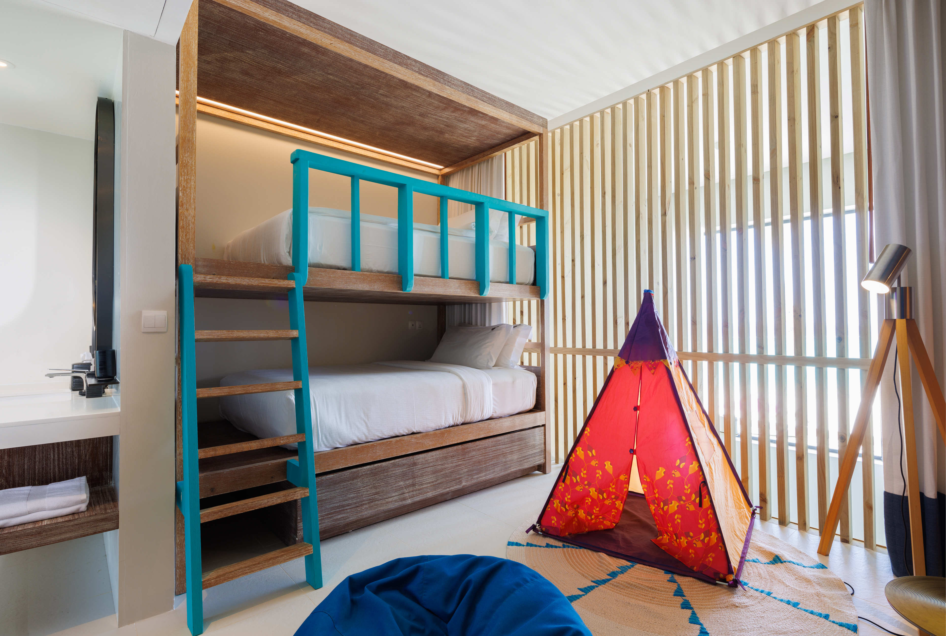 Gold, Beach Villa, Twin Beds