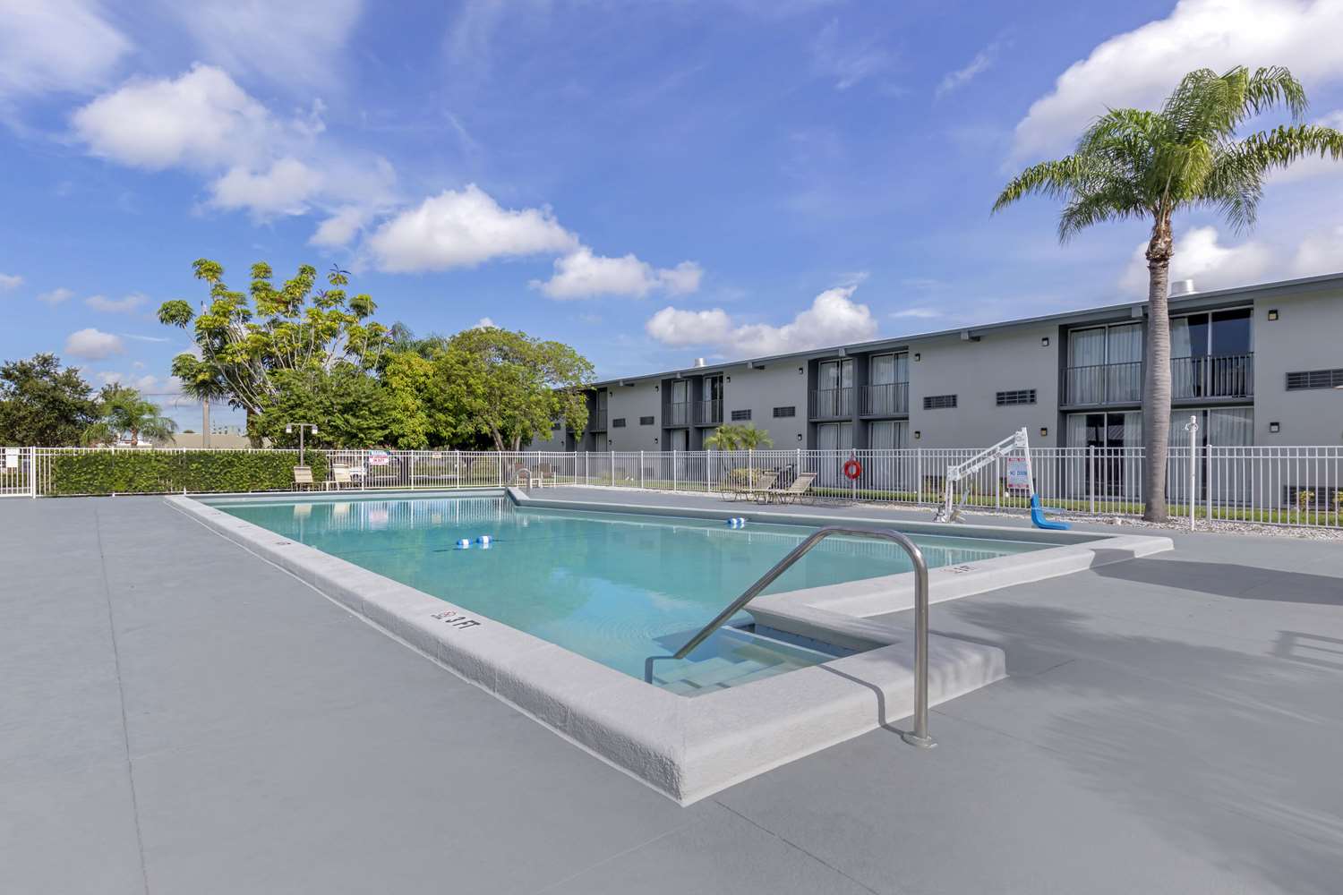 Quality Inn Downtown Stuart 26/32
