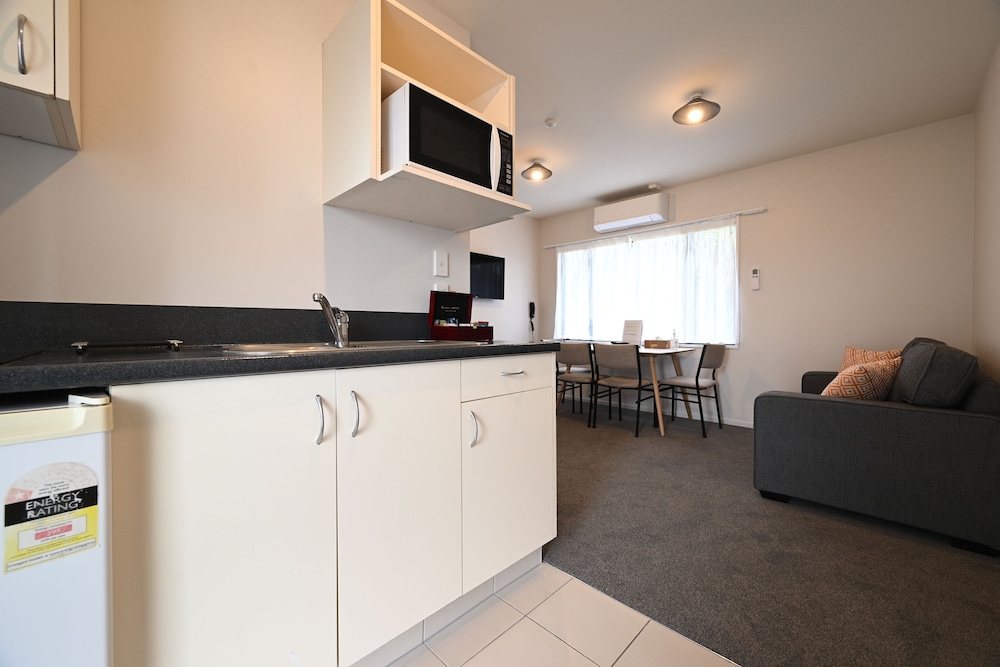 Riccarton Mall Motel 7/50