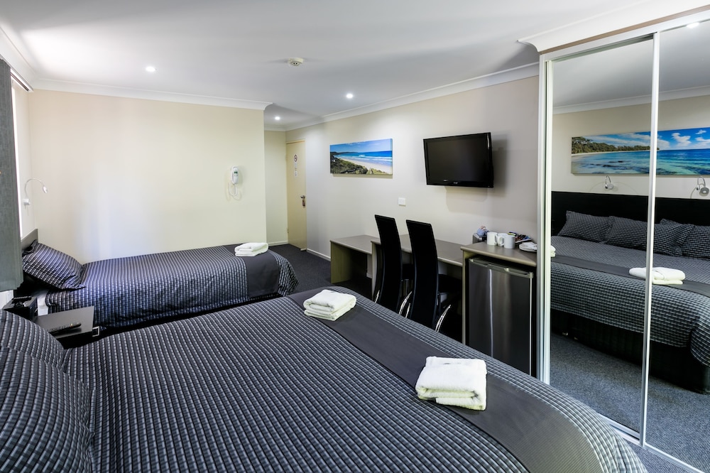 Dolphin Shores Jervis Bay 32/55