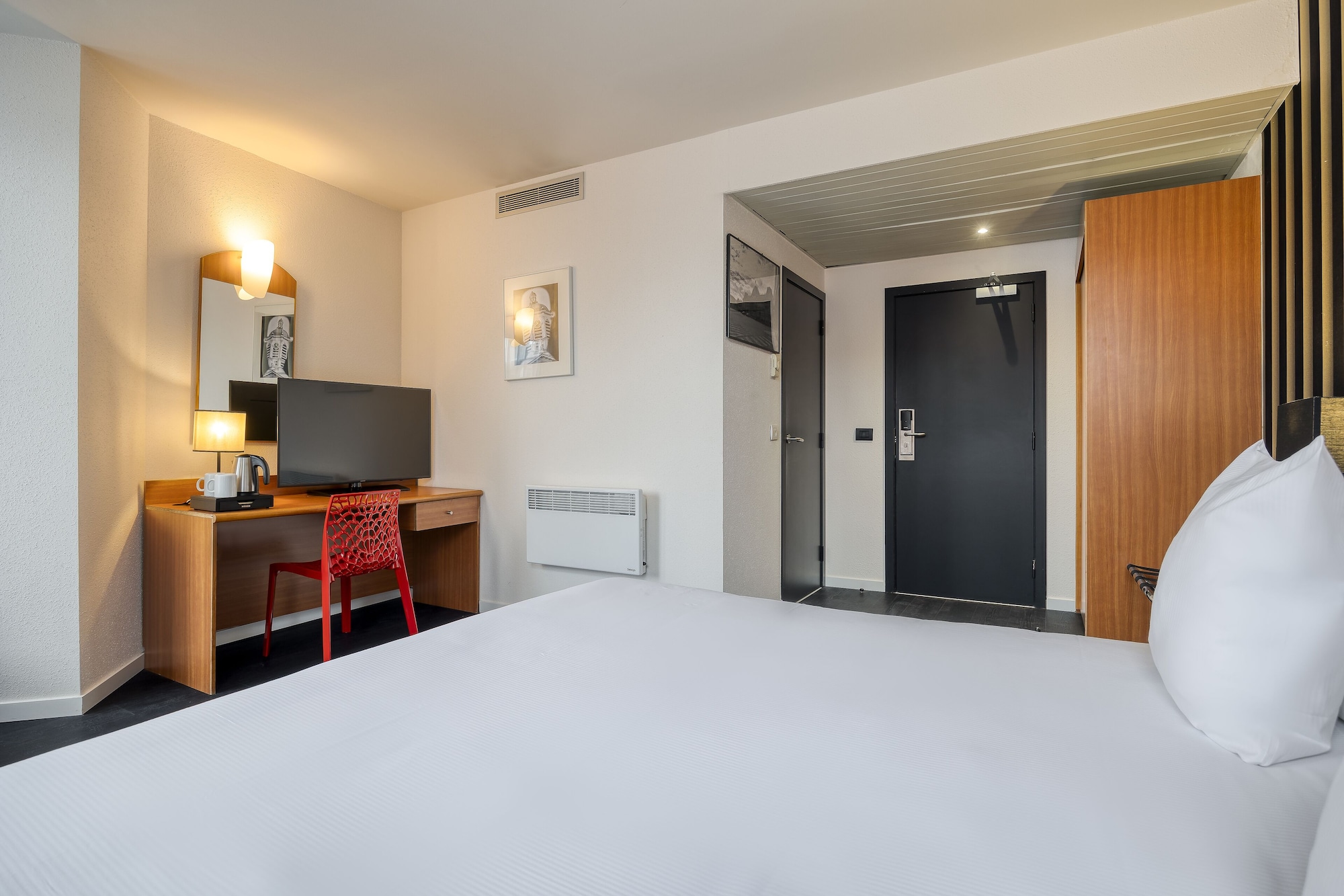 PREMIUM, KING BED