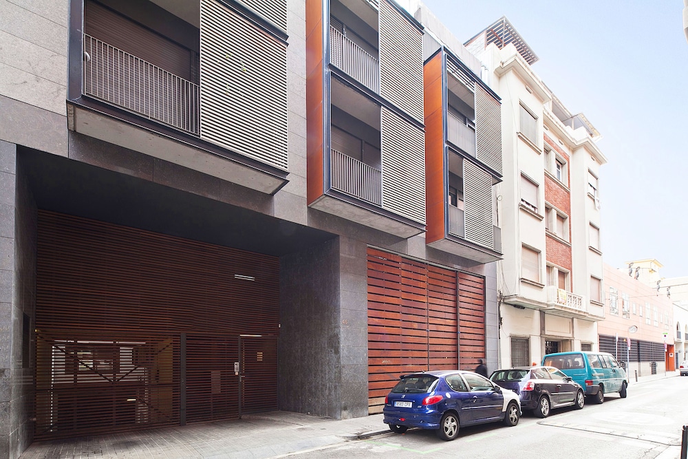 My Space Barcelona Pool with Terrace 27/35