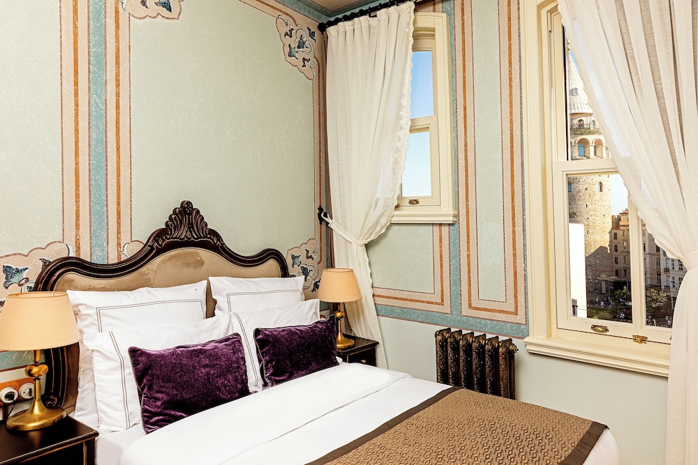 غرفة ديلوكس بسرير كوين، Meroddi Barnathan Hotel 7/10