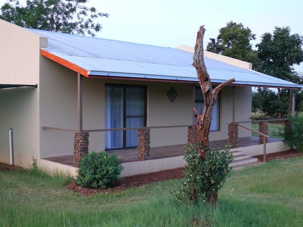 Votadini Country Cottages 3/33
