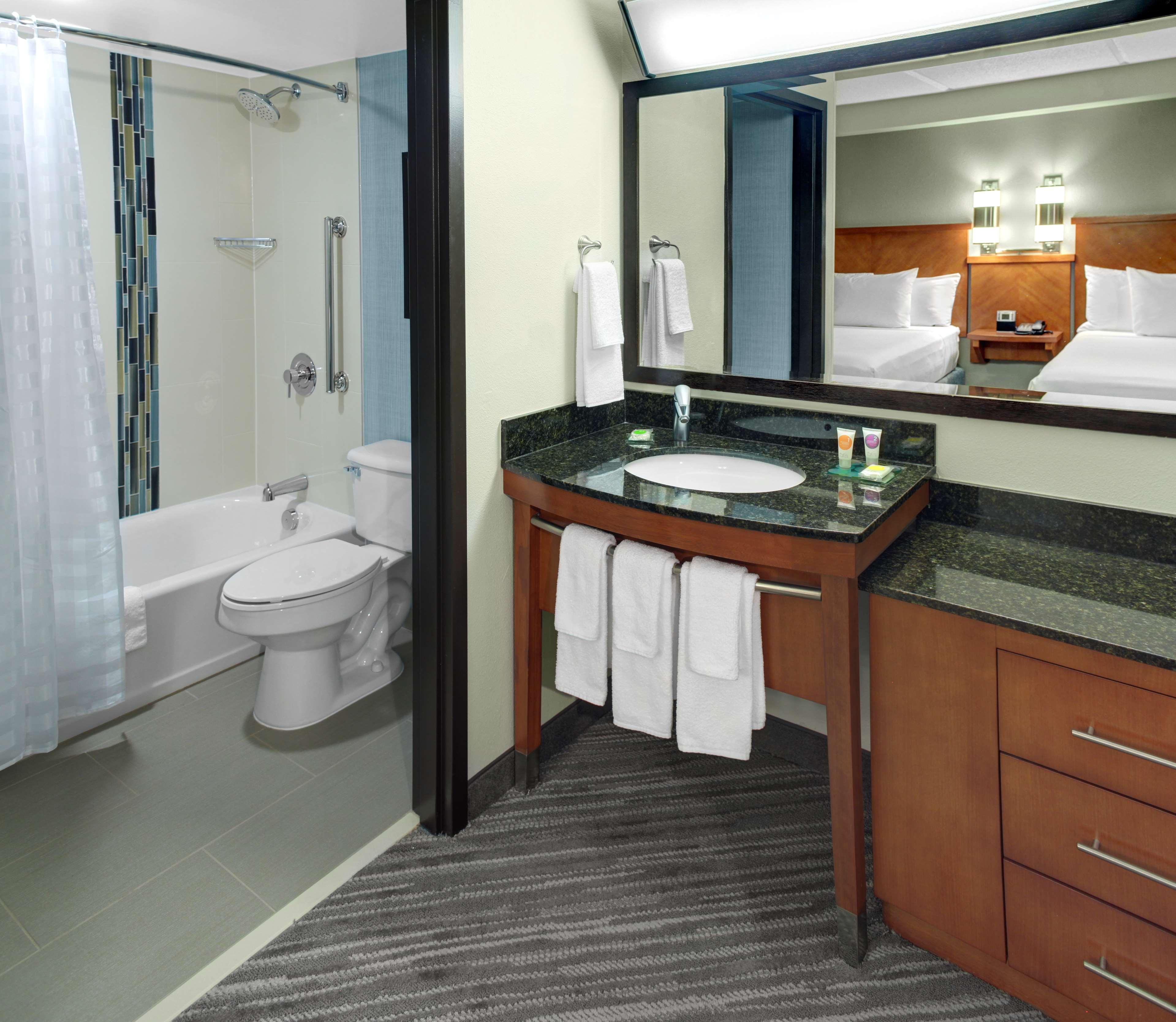 Room, 2 Double Beds, Hyatt Place Mystic 4/8