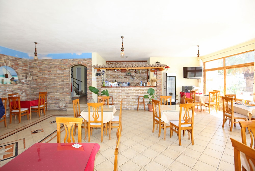 Hotel Real 44/57
