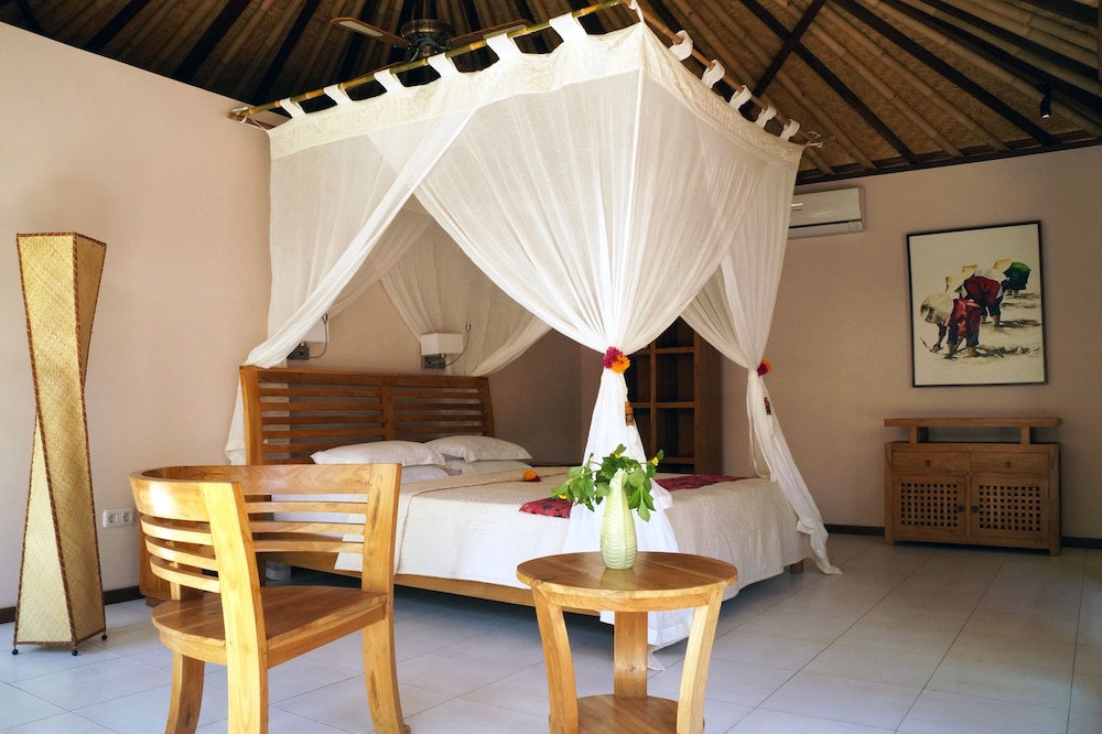 Cili Emas Oceanside Resort 33/50