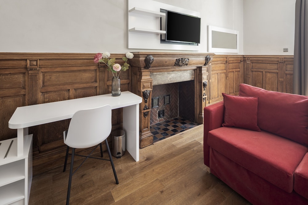 Notting Hill House 44/61