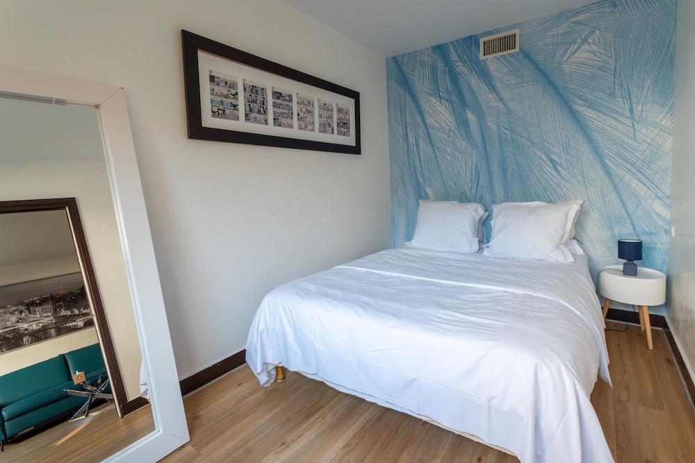 Short Stay Paris Apartments 7/50