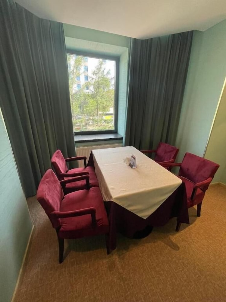 Urgoo Boutique Hotel 16/49