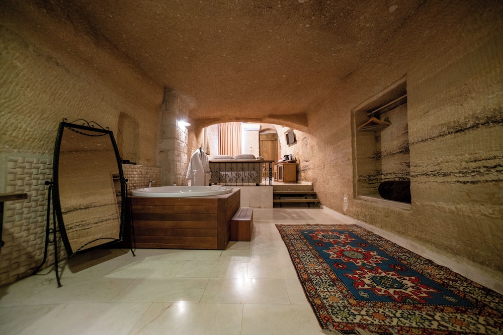 Divan Cave House 40/76
