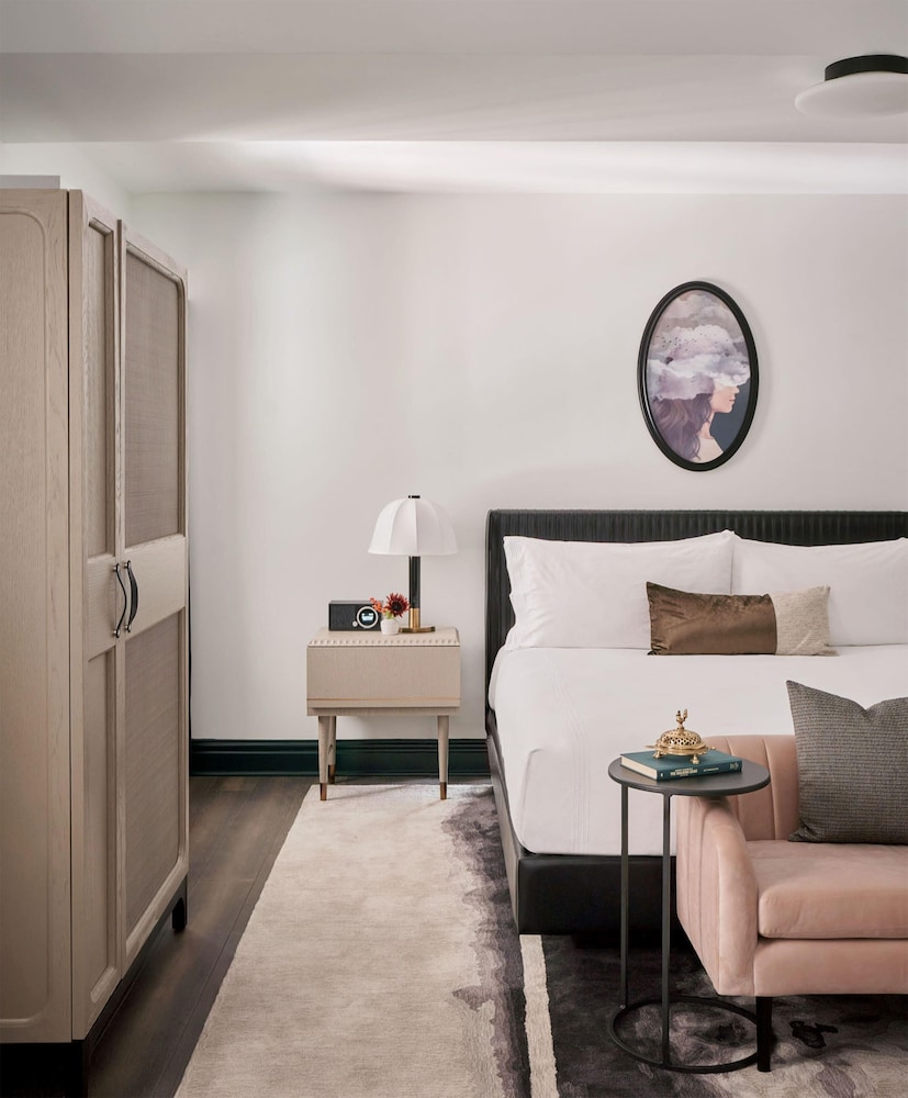 Hotel Kansas City, in The Unbound Collection by Hyatt 42/47