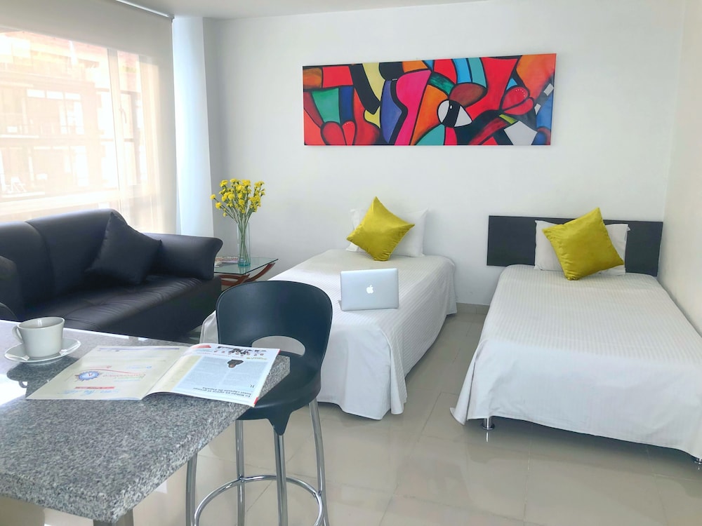 122 Plaza Apartahotel 35/56