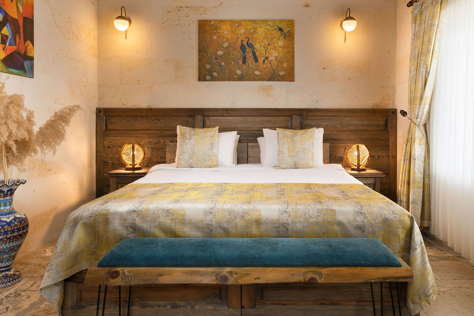 Stone, Deluxe, Suite, Queen Bed، Acer Cave Hotel 6/10