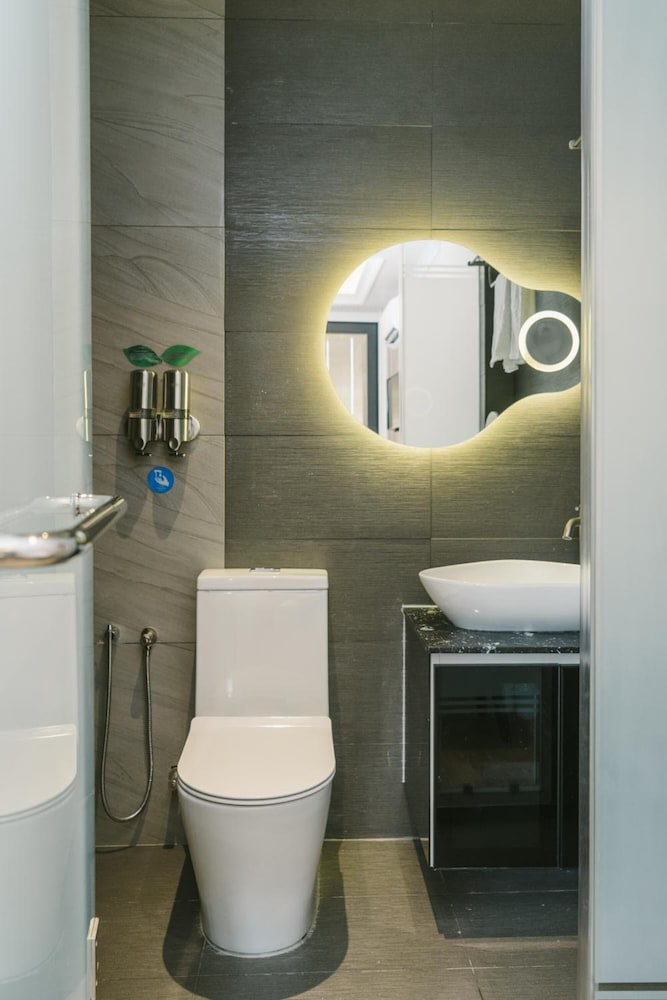 A&R Boutique Hotel 25/29