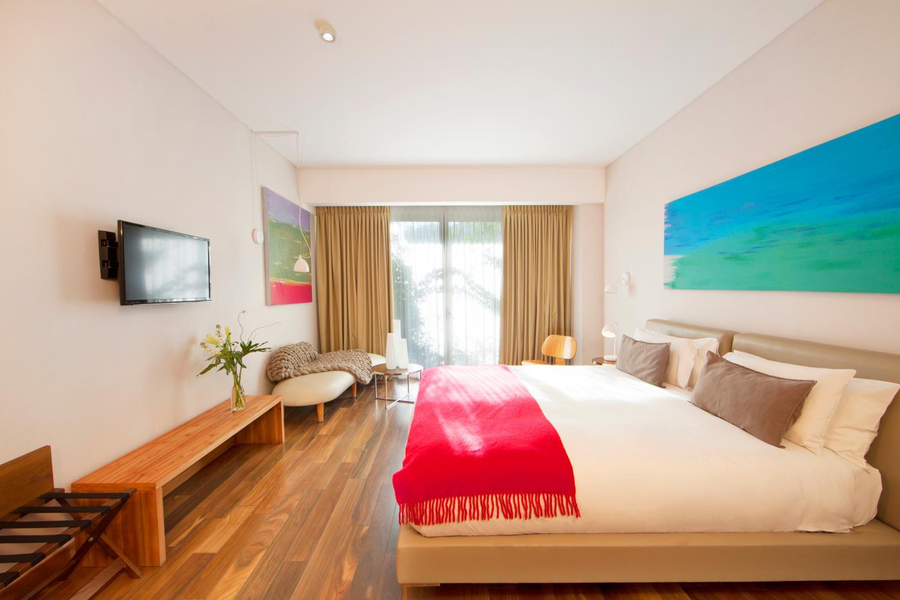 Standard, Double or Twin Bed