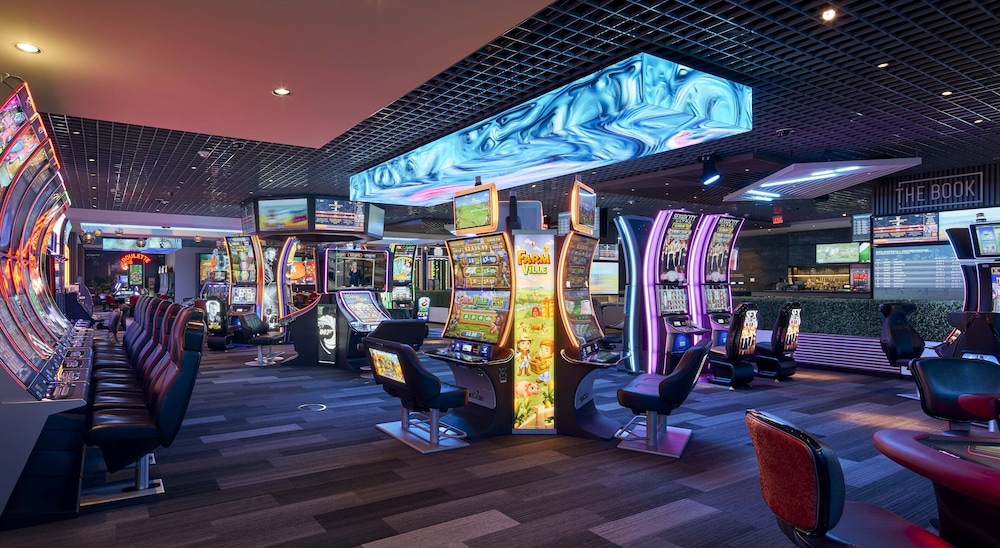 The LINQ Hotel & Casino - A Caesars Rewards Destination 28/54