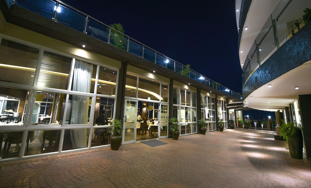 Protea Hotel Kampala Skyz photo3