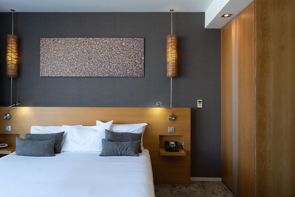 Chateau Royal Beach Resort and Spa 14/60