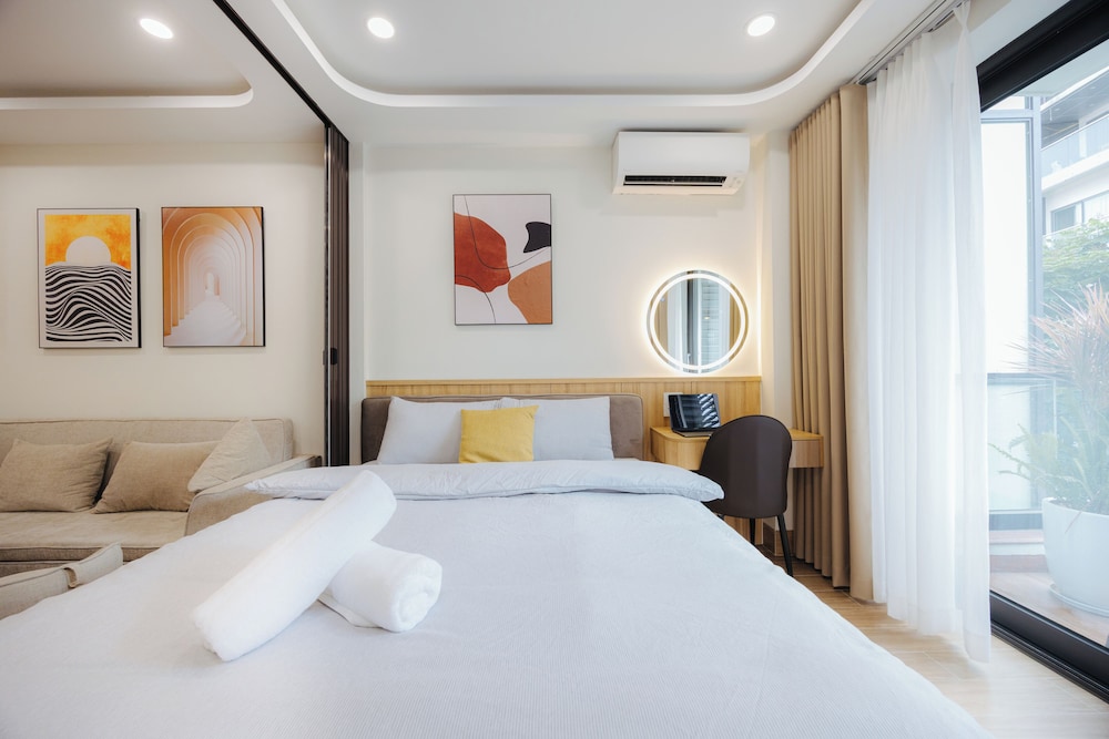 Wisteria Luxury Apartment 14/50