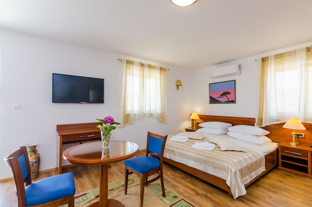 Apartments & Rooms V&M 13/50