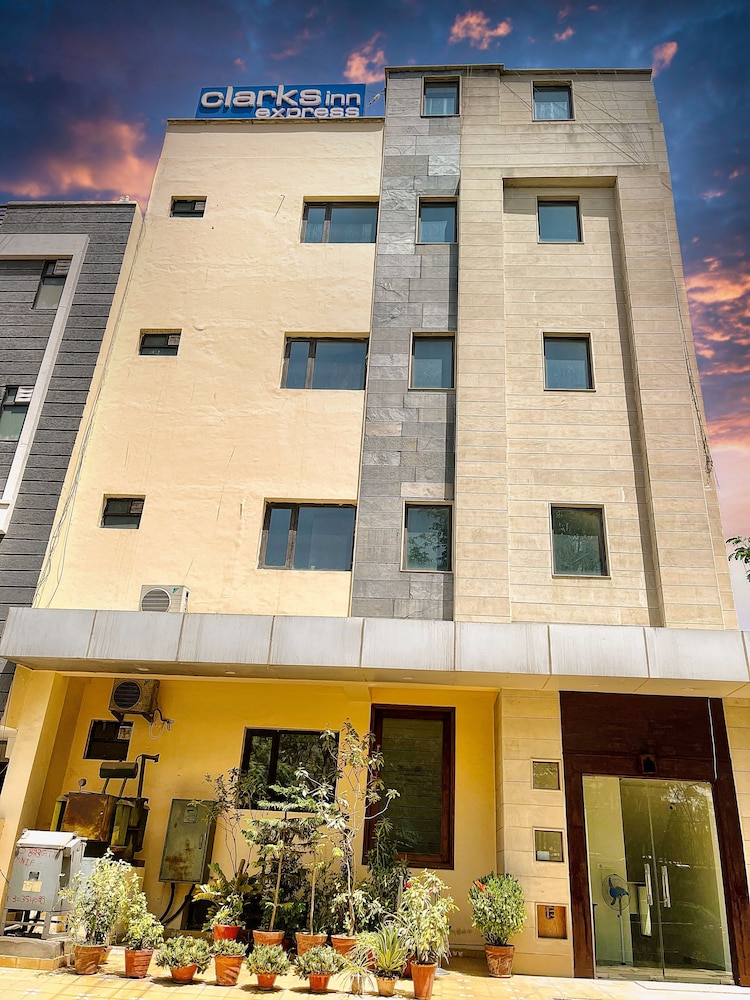 Clarks Inn Express Jaipur photo4