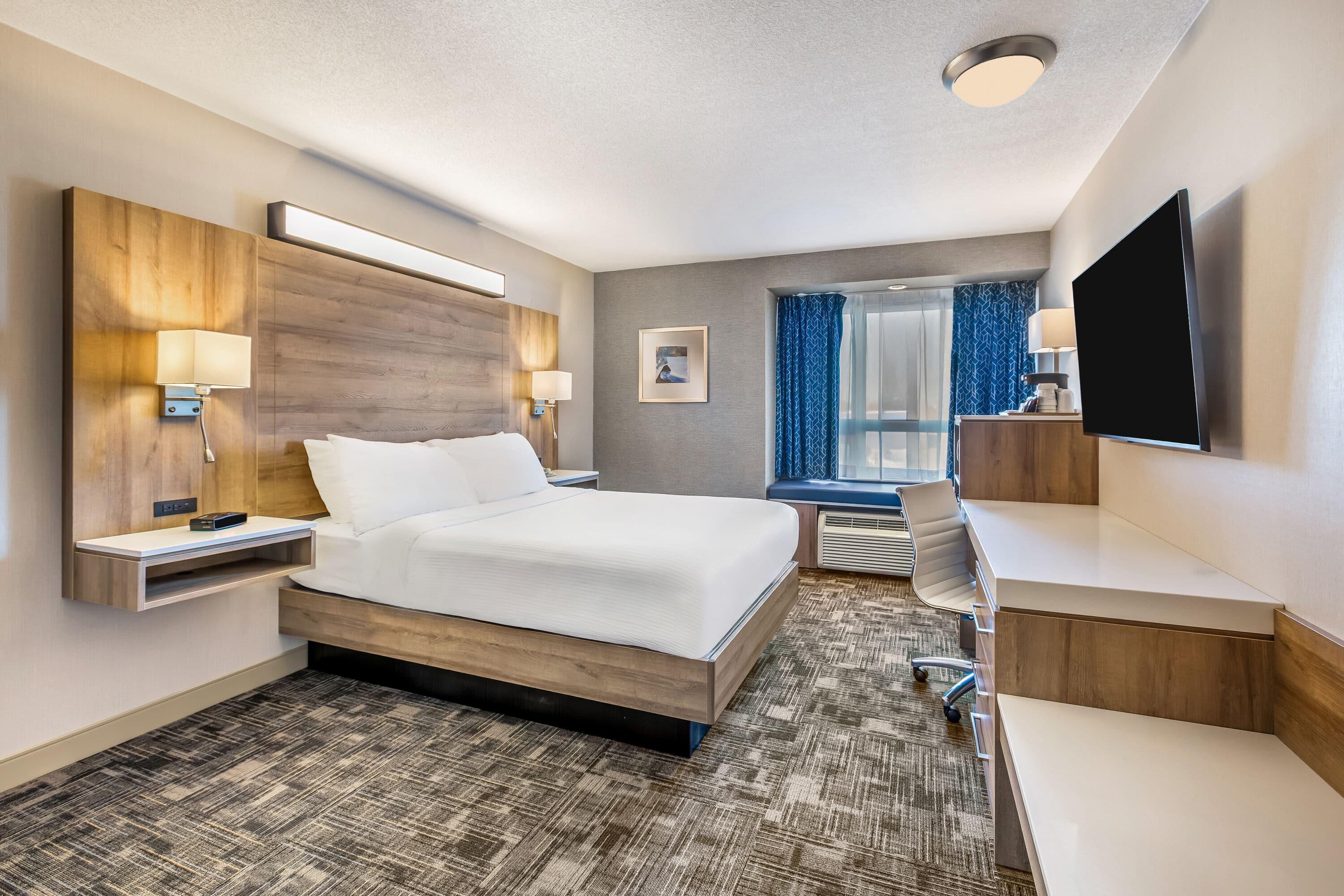 غرفة بسرير كوين لذوي الإعاقة، Microtel Inn Suites By Wyndham Timmins 2/8