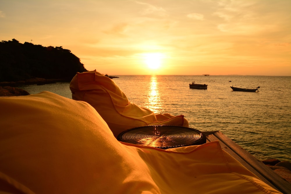 KOH MUNNORK PRIVATE ISLAND 40/50