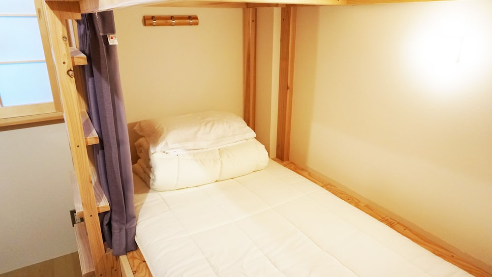 Poly Hostel 2 Namba 8/38
