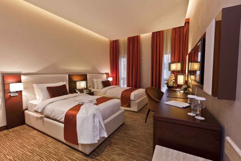 Zubarah Hotel 7/38