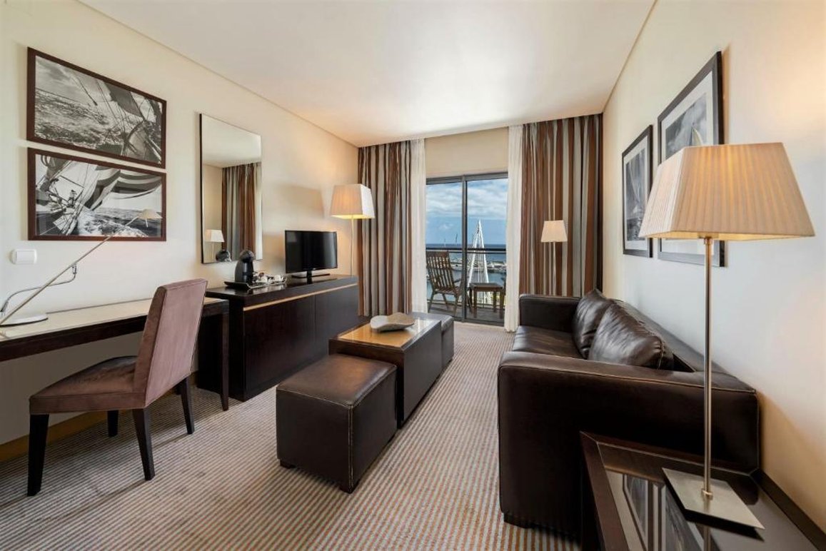 Hotel Marina Atlantico 44/74