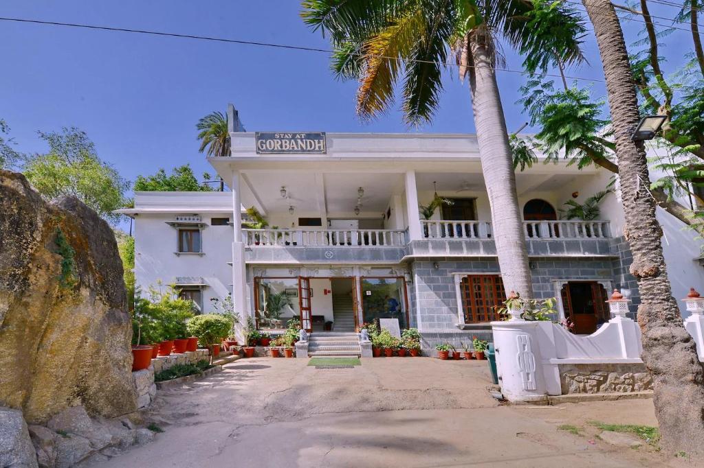Oyo 6549 Hotel Gorbandh 5/47